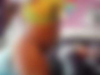 Live cam show with Carmela - Shaved Pussy on nudelive.tv
