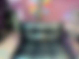 Live cam show with Carmela - Brown Hair on googirlz