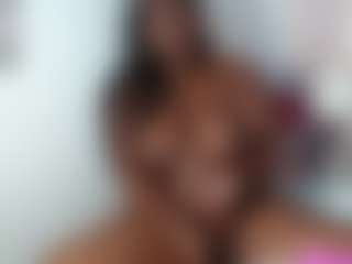 XYOMARA-WILD's Live Sex Cam Show