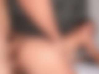 Live cam show with EclipseLoveOS - White on hotwifechat.live | colombia