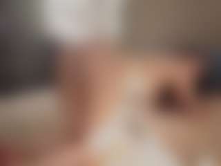 JulianneEdgman's Live Sex Cam Show