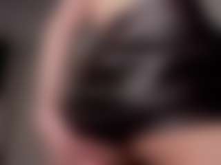 JulianneEdgman's Live Sex Cam Show