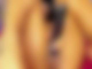 Live cam show with Reshi-Hevss - Twerk on Chatstar