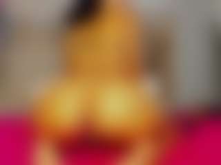 Live cam show with Reshi-Hevss - Natural on StripNow
