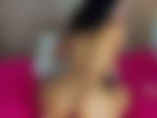 Live cam show with Reshi-Hevss - Full Nudity on Camming Site