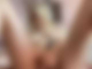 Live cam show with Melissa - White on Camversity | united states