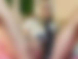 Live cam show with Melissa - Pretty on Camming Site