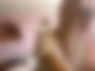 Live cam show with Melissa - College on Mixed Magazine Live