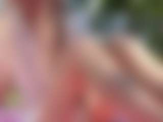 Live cam show with Melissa - College MILF on Dare Cams