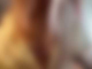 Live cam show with Melissa - Spy on chickslive.net