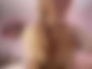 Live cam show with Melissa - Cosplay MILF on mypornchat.com