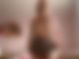 Melissa MILF webcam performer live streaming