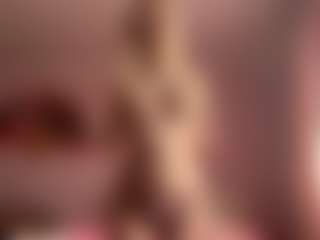 Live cam show with Melissa - Upskirt on Camsoda