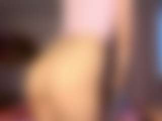 Live cam show with Melissa - Stockings on madthumbs