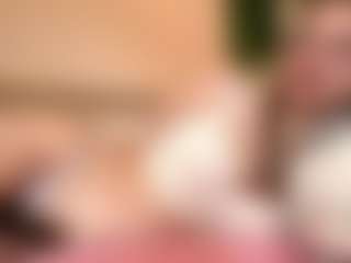 Live cam show with Melissa - Lesbian on sexylive.show