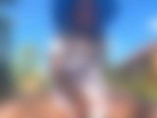 Live cam show with Melissa - MILF Teen (18+) on liverealitysex.com
