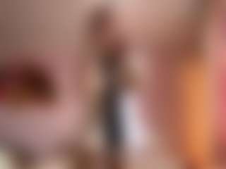 Live cam show with Melissa - Muscle on CamClone
