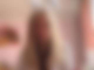 Live cam show with Melissa - Cosplay MILF on Camsoda