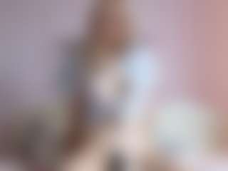 Melissa MILF webcam performer live streaming