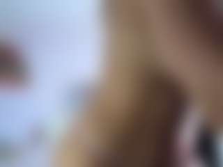 Live cam show with Melissa - Cute on Camiplay Live