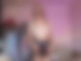 Melissa MILF webcam performer live streaming