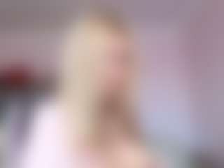 Live cam show with Melissa - Blonde Hair on Camsoda