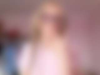 Live cam show with Melissa - Spy Blonde Hair on Camsoda
