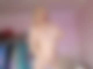 Live cam show with Melissa - Athletic Public on Soda Cam