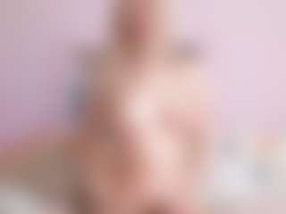 Live cam show with Melissa - Lovely on Dare Cams