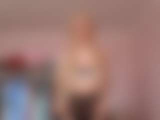 Live cam show with Melissa - Lovely on SinfulBabes