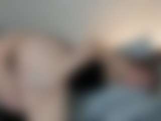 Live cam show with GeneviveGinanni - Lesbian on Camsoda