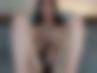GeneviveGinanni's Live Sex Cam Show