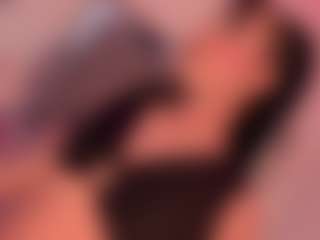 Live cam show with isabella-hot - Tease on Camversity