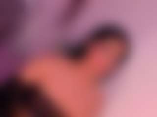 Live cam show with isabella-hot - Submissive on sexylivex.com