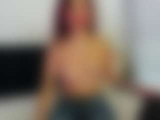 Live cam show with melanie-rouxs - Gray Eyes on Fit Hotties