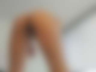 Live cam show with melanie-rouxs - Red Hair Lush on SpunkLive
