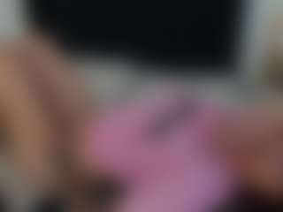 Live cam show with melanie-rouxs - Red Hair Teen (18+) on Streamer API