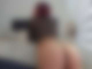 Live cam show with melanie-rouxs - Gray Eyes on livesuperchat.net
