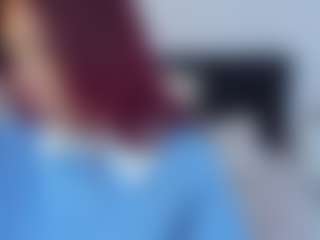 Live cam show with melanie-rouxs - Camel Toe on StripNow