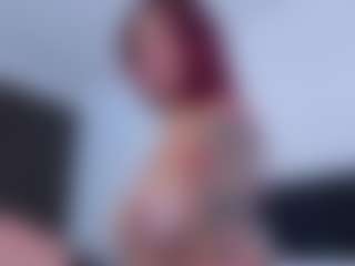 Live cam show with melanie-rouxs - Red Hair Squirt on Camiplay Live