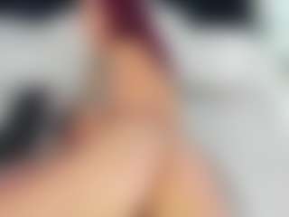 Live cam show with melanie-rouxs - Spank Red Hair on Dolls Live