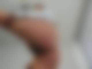 Live cam show with melanie-rouxs - Young Adult Teen (18+) on Camsoda