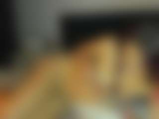 Live cam show with melanie-rouxs - Ass Bouncing on CamClone