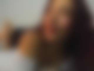 Live cam show with melanie-rouxs - Submissive on Camsoda