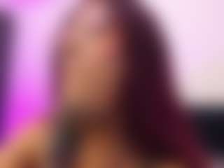 melanie-rouxs MILF webcam performer live streaming