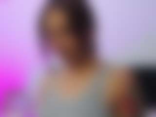 melanie-rouxs MILF webcam performer live streaming