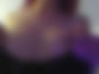 Live cam show with melanie-rouxs - Average on CamwithHer