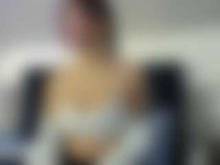 melanie-rouxs MILF webcam performer live streaming