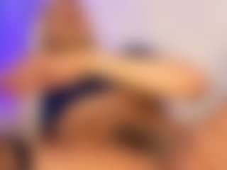 Live cam show with MELODYHANTZ - Small Tits on galaxygirlnitro.com