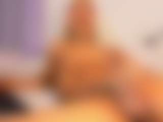 Live cam show with MELODYHANTZ - Gape on Mixed Magazine Live